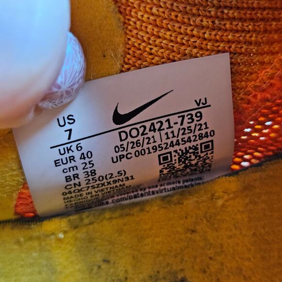 Nike Zoom Fly 4‎ Running Shoes University Gold Black Men\'s 7 main image 2